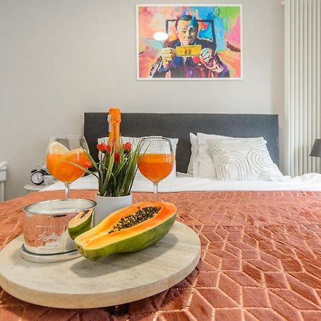 ורשה Luxury Apartment On Grzybowska Street מראה חיצוני תמונה