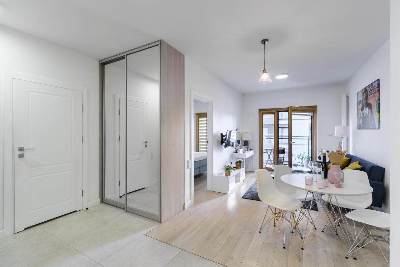 ורשה Luxury Apartment On Grzybowska Street מראה חיצוני תמונה